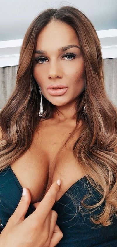 Lois Wells - Escort Girl from Akron Ohio