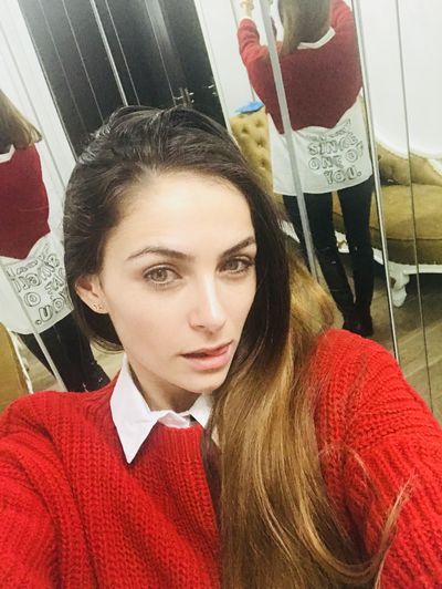 Angela Schneider - Escort Girl from Thousand Oaks California