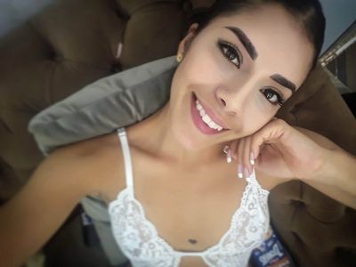 Angel Lens - Escort Girl from Pomona California