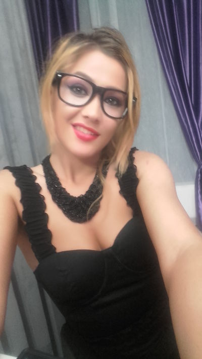 Anne Karla - Escort Girl from Naperville Illinois