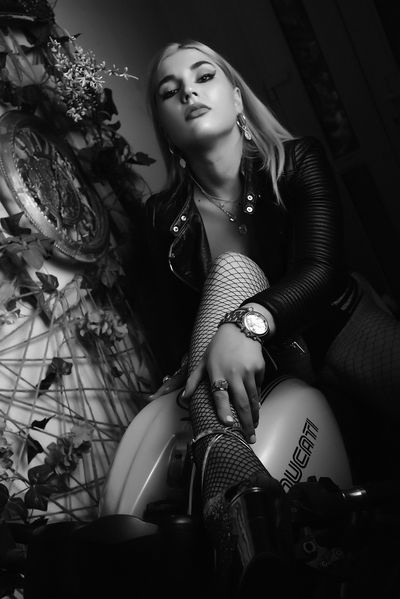 Aurora Hills - Escort Girl from Boise Idaho