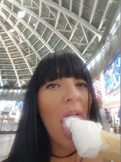 Leah Flores - Escort Girl from Pomona California