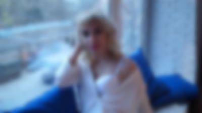 Eilen Clark - Escort Girl from Akron Ohio