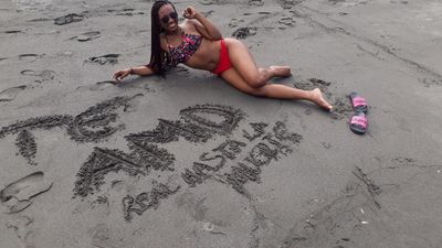 Holli Leonardo - Escort Girl from Winston-Salem North Carolina