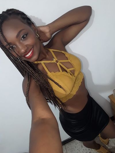 Holli Leonardo - Escort Girl from Winston-Salem North Carolina