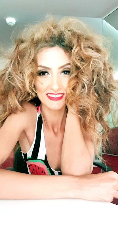 Maria Shively - Escort Girl from Huntington Beach California