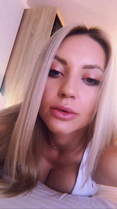 Mary Delph - Escort Girl from Round Rock Texas