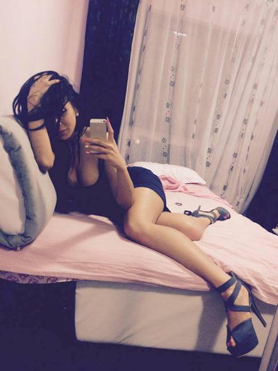 Lynnette Wooley - Escort Girl from Honolulu Hawaii