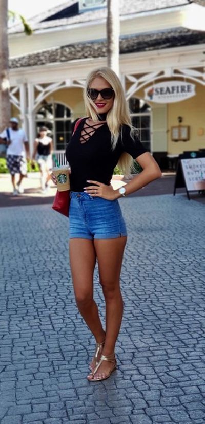 Karen Mc Grath - Escort Girl from Cedar Rapids Iowa