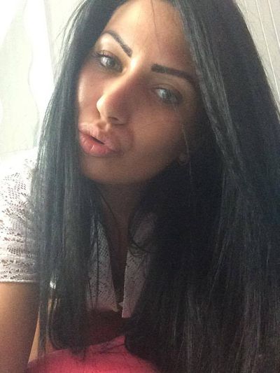 Michele Mendez - Escort Girl from Huntington Beach California