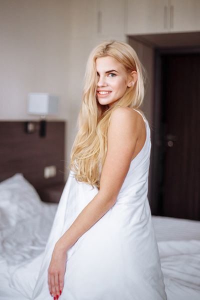 Nataly Bierdes - Escort Girl from Springfield Illinois