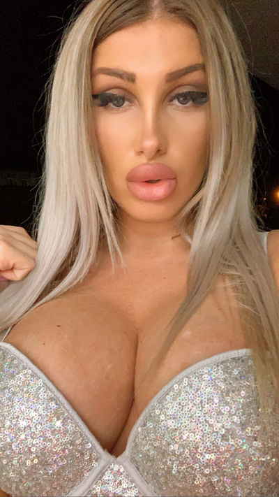 Jayme Fenton - Escort Girl from Murrieta California