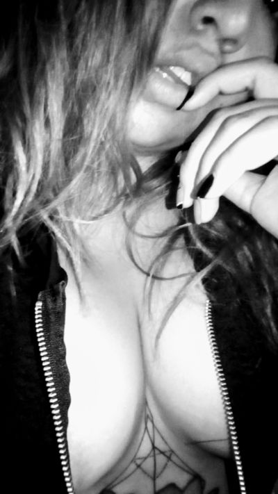 Lena Pruitt - Escort Girl from Ann Arbor Michigan