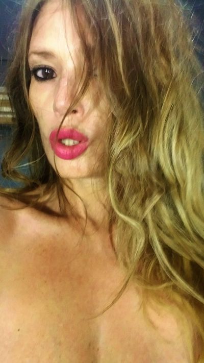 Veronika Hot69 - Escort Girl from High Point North Carolina