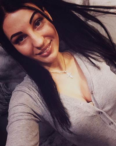 Tinna Rosen - Escort Girl from Akron Ohio