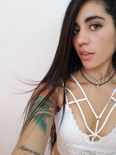 Aamil Grease - Escort Girl from Pomona California