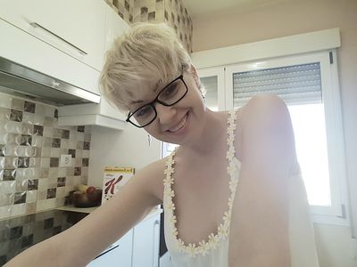 Adriane Noble - Escort Girl from Escondido California