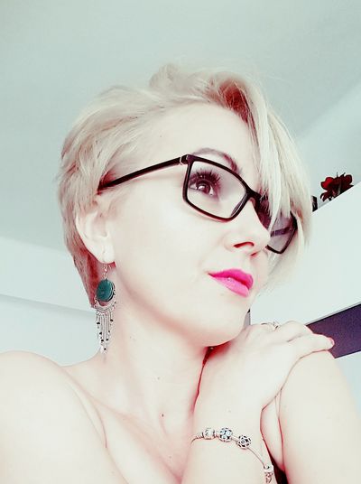 Adriane Noble
