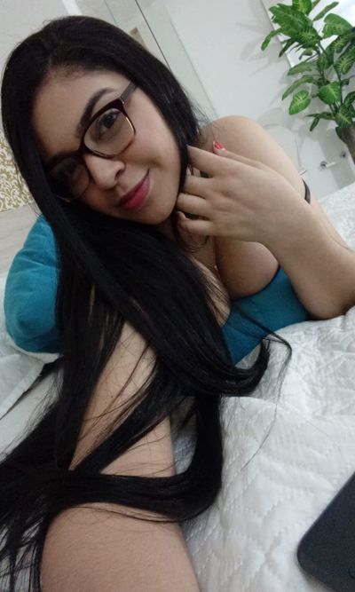 Alejandra Colins - Escort Girl from South Bend Indiana