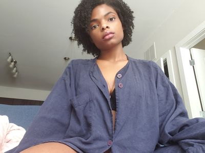 Amina Jones - Escort Girl from Bend Oregon