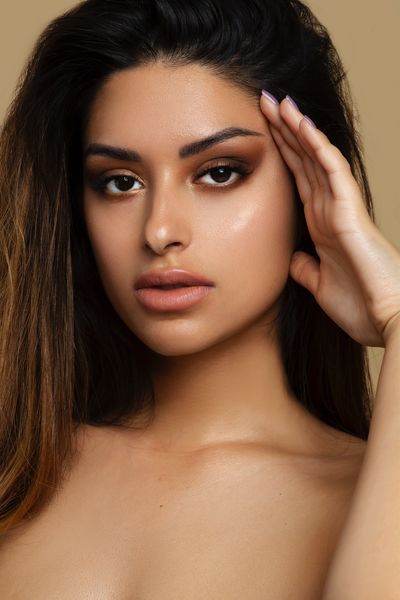 Brunette Escort in Moreno Valley California