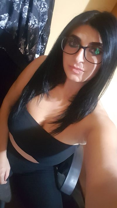 Angela Callia - Escort Girl from Costa Mesa California