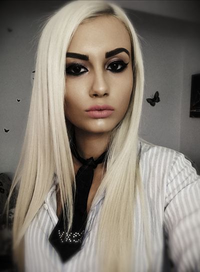 Angeline Sharon - Escort Girl from Sacramento California