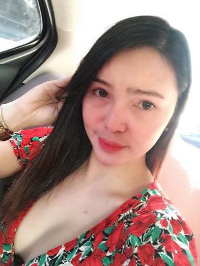 Anna Hensley - Escort Girl from Rochester Minnesota