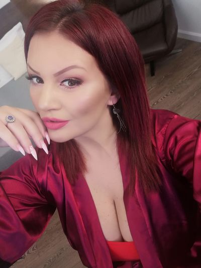 Anne Laurens - Escort Girl from Riverside California