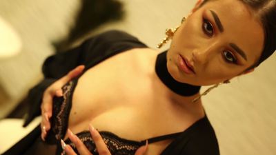 Super Busty Escort in Tucson Arizona