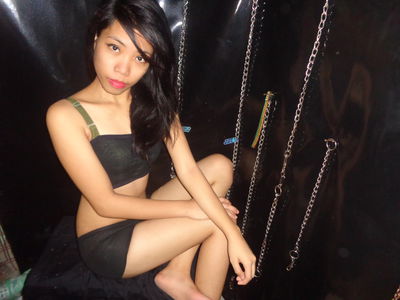 Brunette Escort in High Point North Carolina