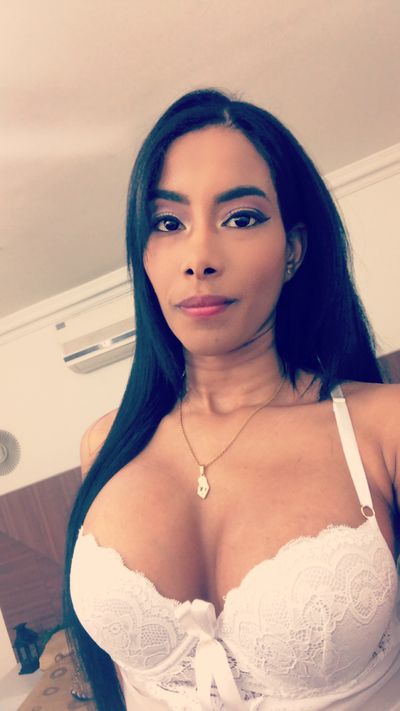 Aslheyhot - Escort Girl from Lexington Kentucky