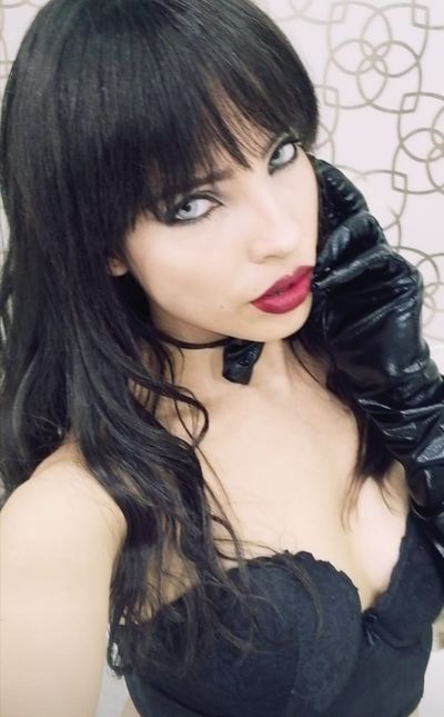 Elvia Clements - Escort Girl from Alexandria Virginia