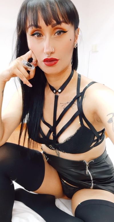 Barbara Reyes - Escort Girl from Murrieta California