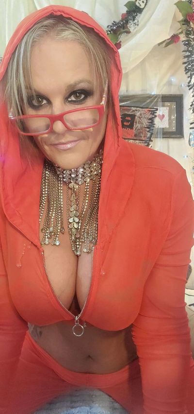 Caucasian Escort in Santa Ana California