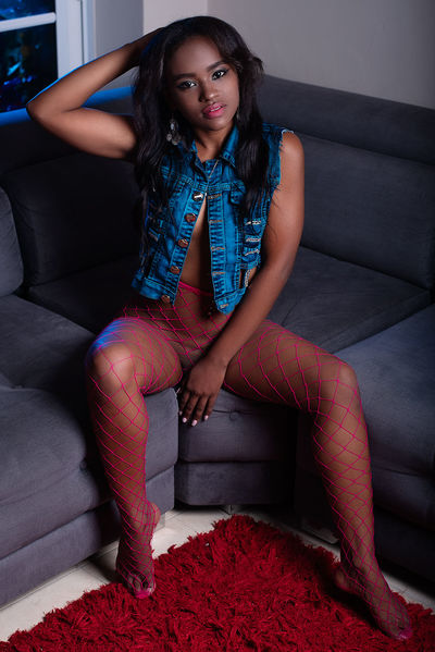 Corina Coll - Escort Girl from Jackson Mississippi