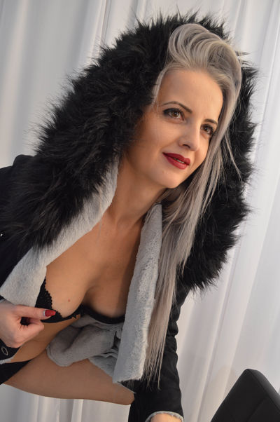 Sabrina Leon - Escort Girl from Warren Michigan