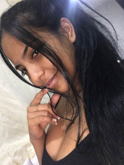 Dahian King - Escort Girl from Murfreesboro Tennessee