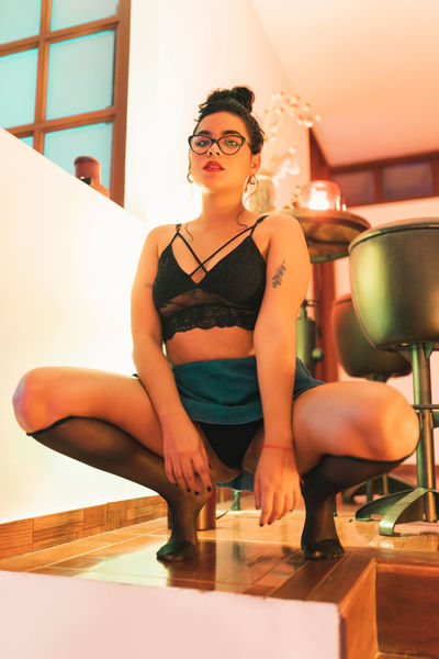 Diane Beck - Escort Girl from Rialto California