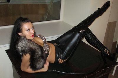 Divine Fem Dom - Escort Girl from Portland Oregon