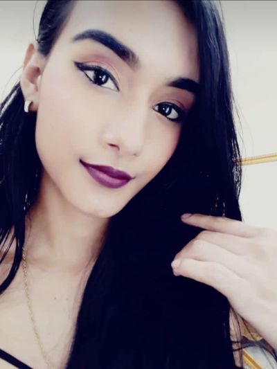 Eilynn Becker - Escort Girl from Charlotte North Carolina