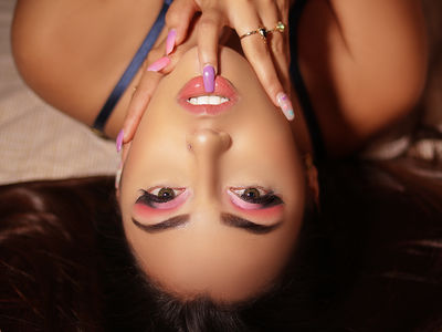 Emilia Roberts - Escort Girl from Columbia Missouri