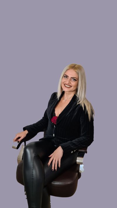 Esmeralda Reina - Escort Girl from Seattle Washington