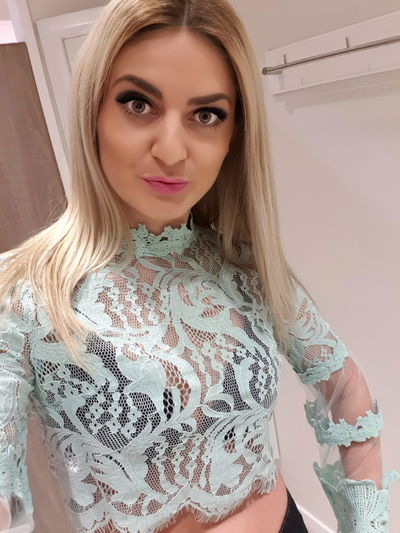 Esmeralda Reina - Escort Girl from Seattle Washington
