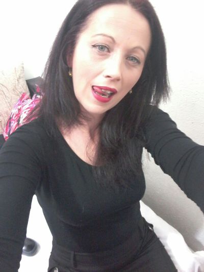 Sarah Cloutier - Escort Girl from Omaha Nebraska