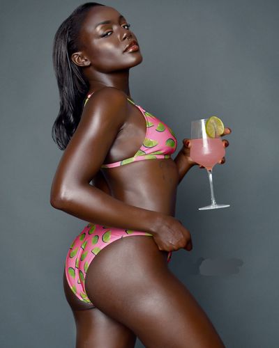 Caucasian Escort in Moreno Valley California