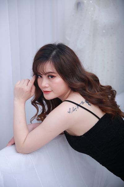 Pacific Islander Escort in Manchester New Hampshire