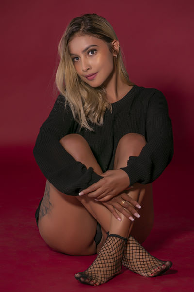 Helena Lowel - Escort Girl from Ontario California