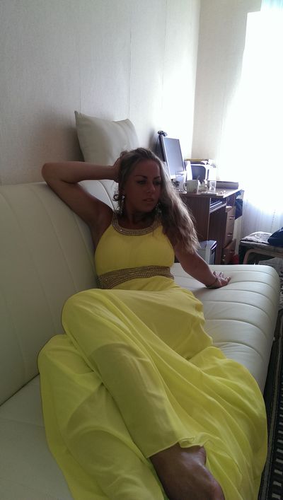 Available Now Escort in Fullerton California