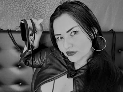 Isabela Perla - Escort Girl from Brownsville Texas